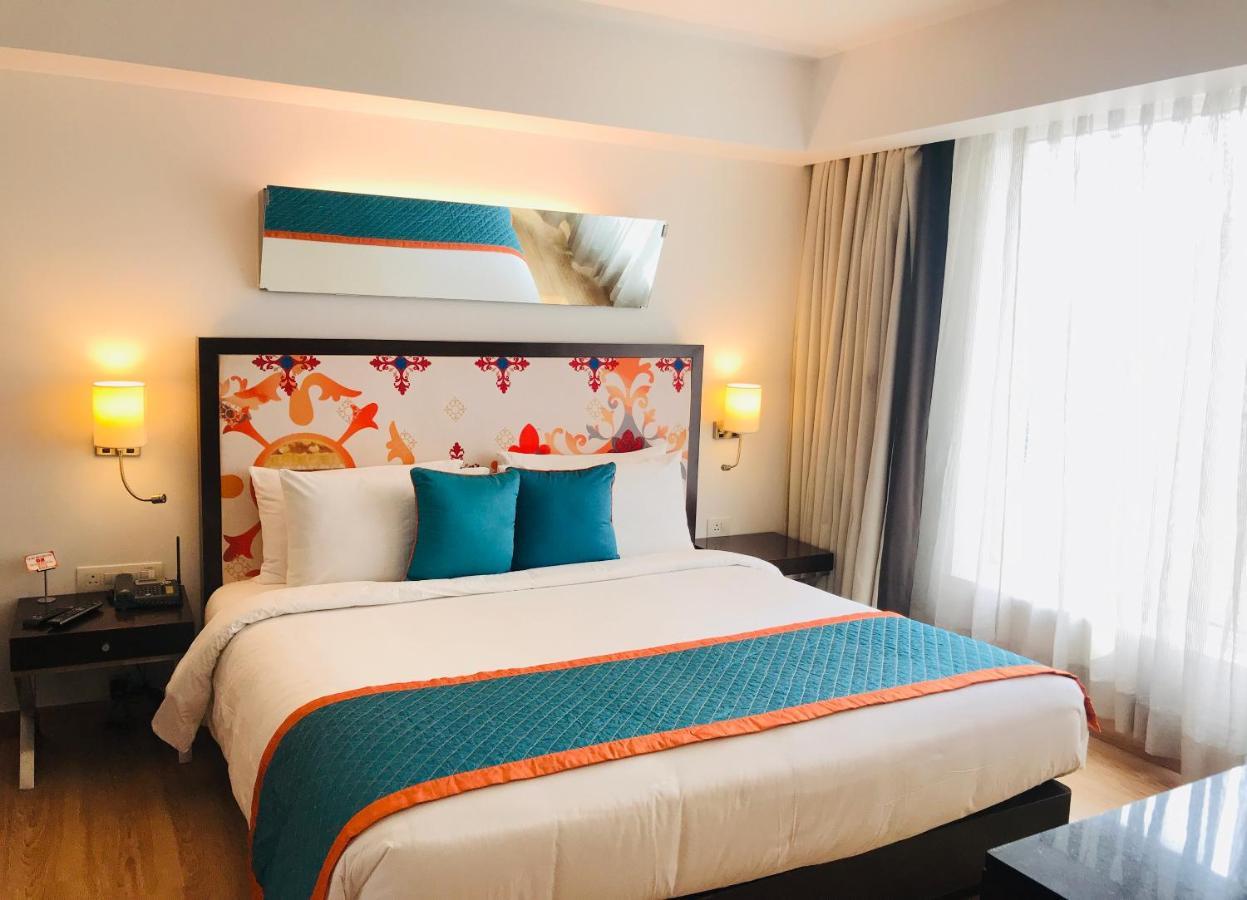 Golden Tulip City Centre Gurgaon Exterior photo