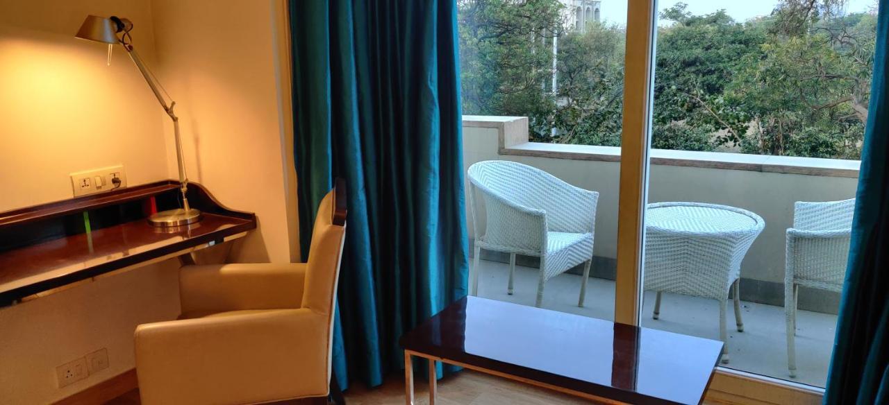 Golden Tulip City Centre Gurgaon Exterior photo