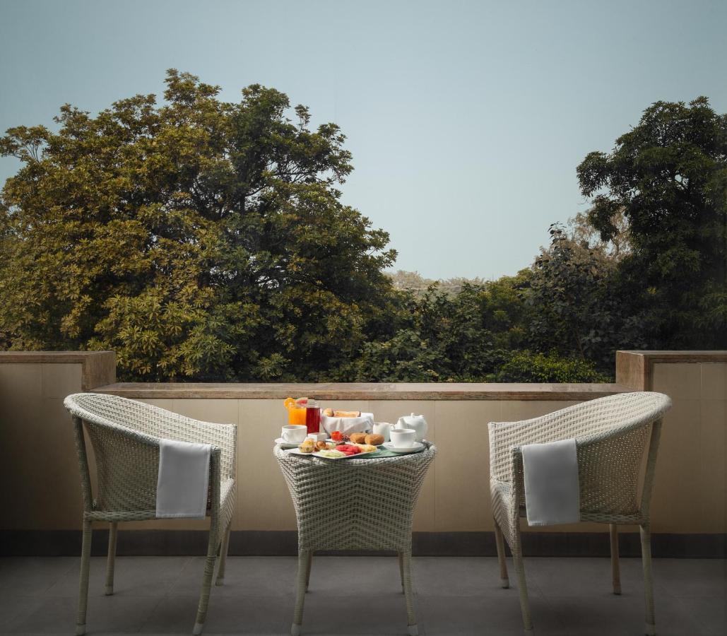 Golden Tulip City Centre Gurgaon Exterior photo