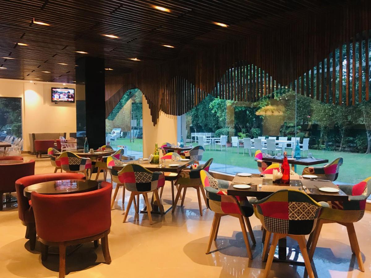 Golden Tulip City Centre Gurgaon Exterior photo